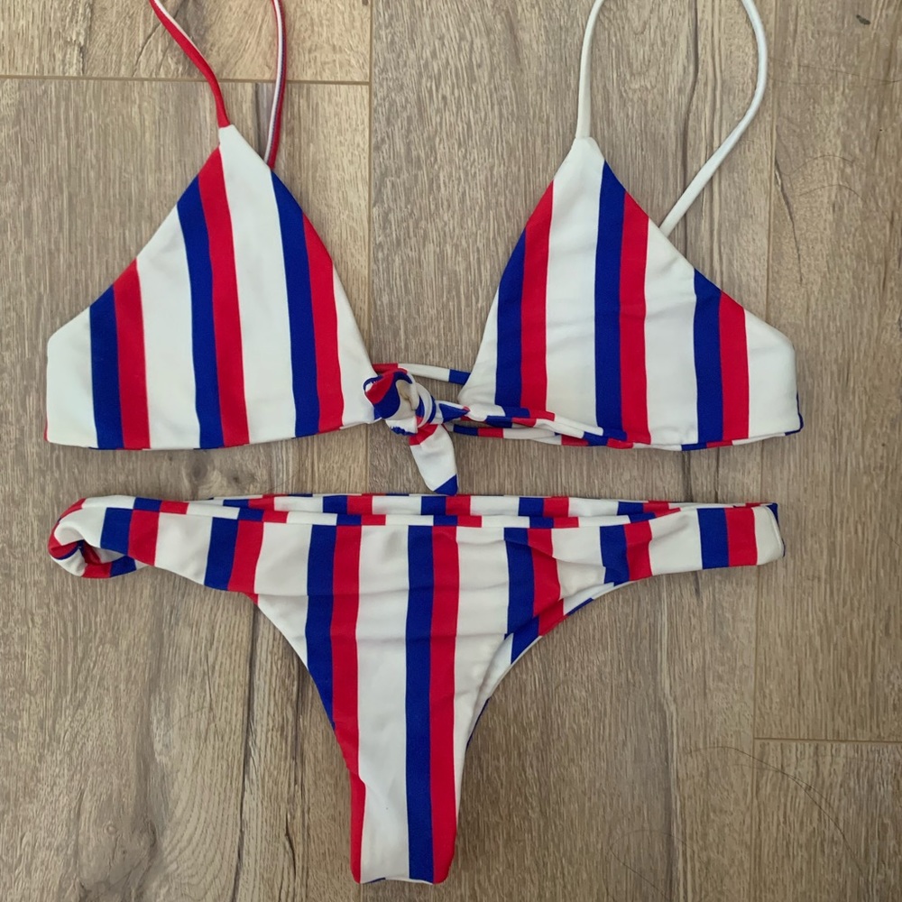 Aila Blue- Red/white/blue set